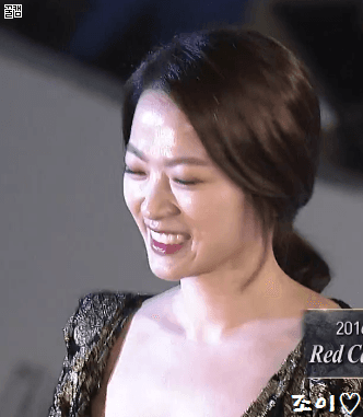 천우희 오늘 청룡영화제 한경기스페셜.gif | 인스티즈