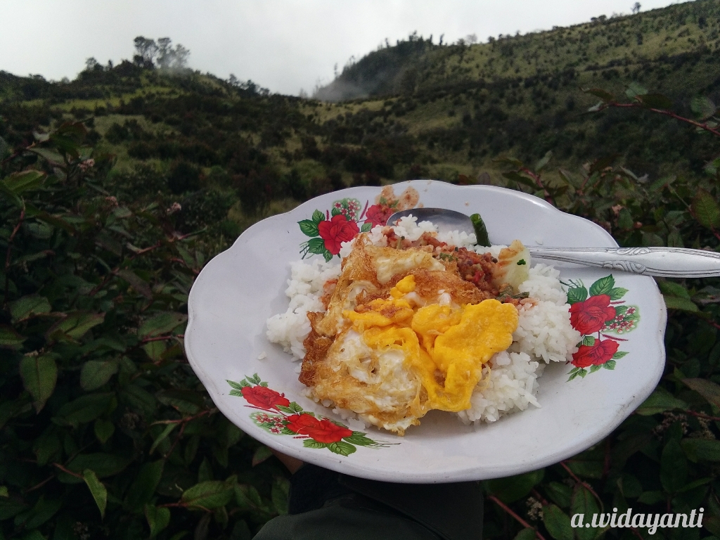 Nasi Pecel Mbok Yem Gunung Lawu Nasi Pecel Mbok Yem Gunung Lawu