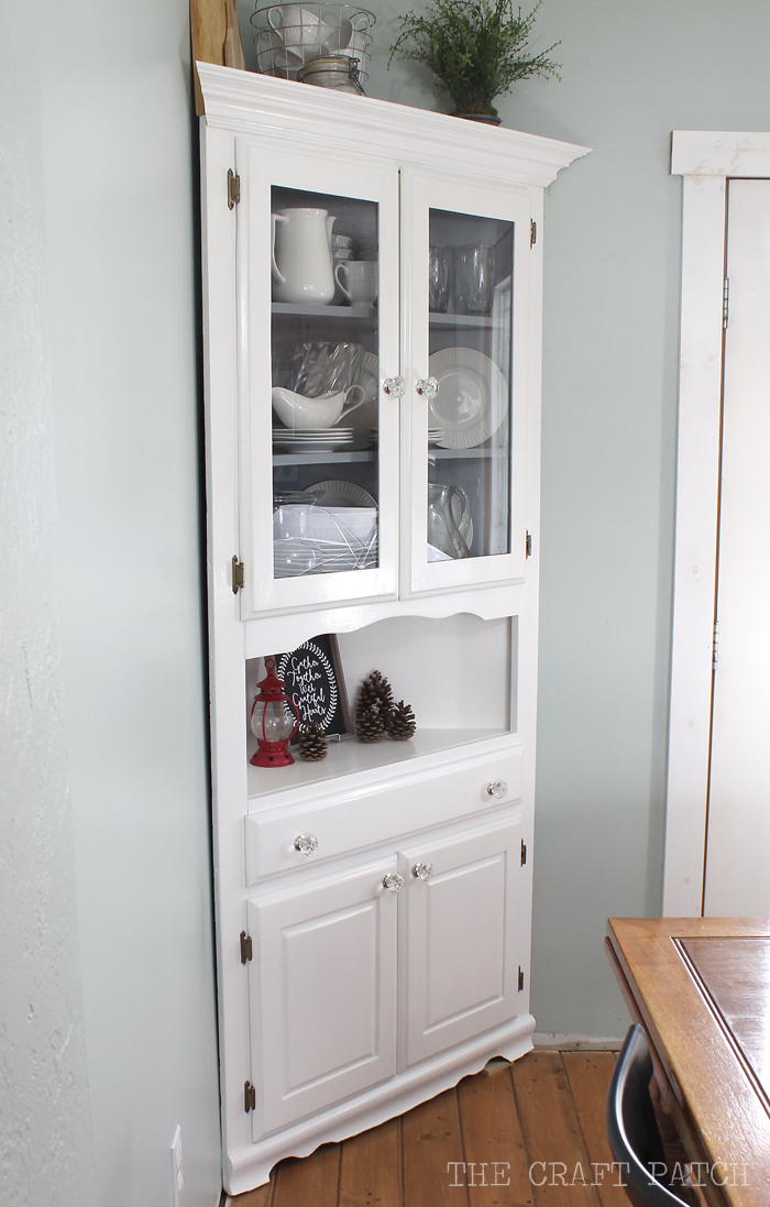 corner hutch dining room