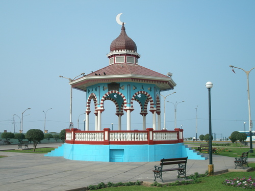 Parque de la Media Luna de San Miguel en Lima Perú