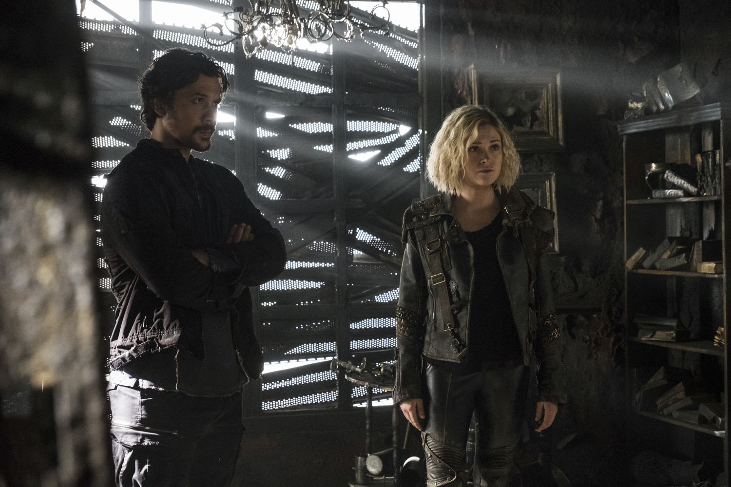 THE 100 5x08 ANÁLISIS y RESUMEN Temporada 5 THE 100 5x08 ANÁLISIS y RESUMEN Temporada 5
