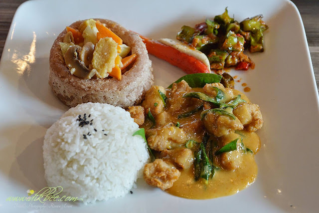 Egg Yolk Butter Chicken & Vegetable in Yam Basket Rice Pelbagai Menu Menarik Di U-Cafe Wangsa Walk