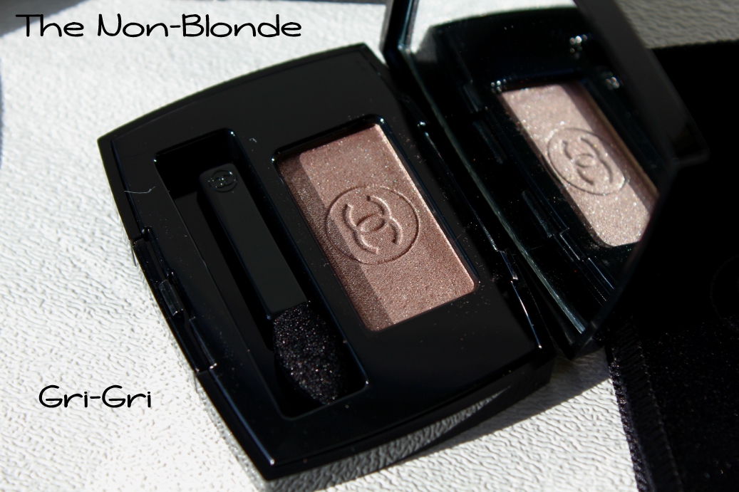 The Non-Blonde: Chanel Gri-Gri and Hasard: Single Eye Shadows Fall 2013