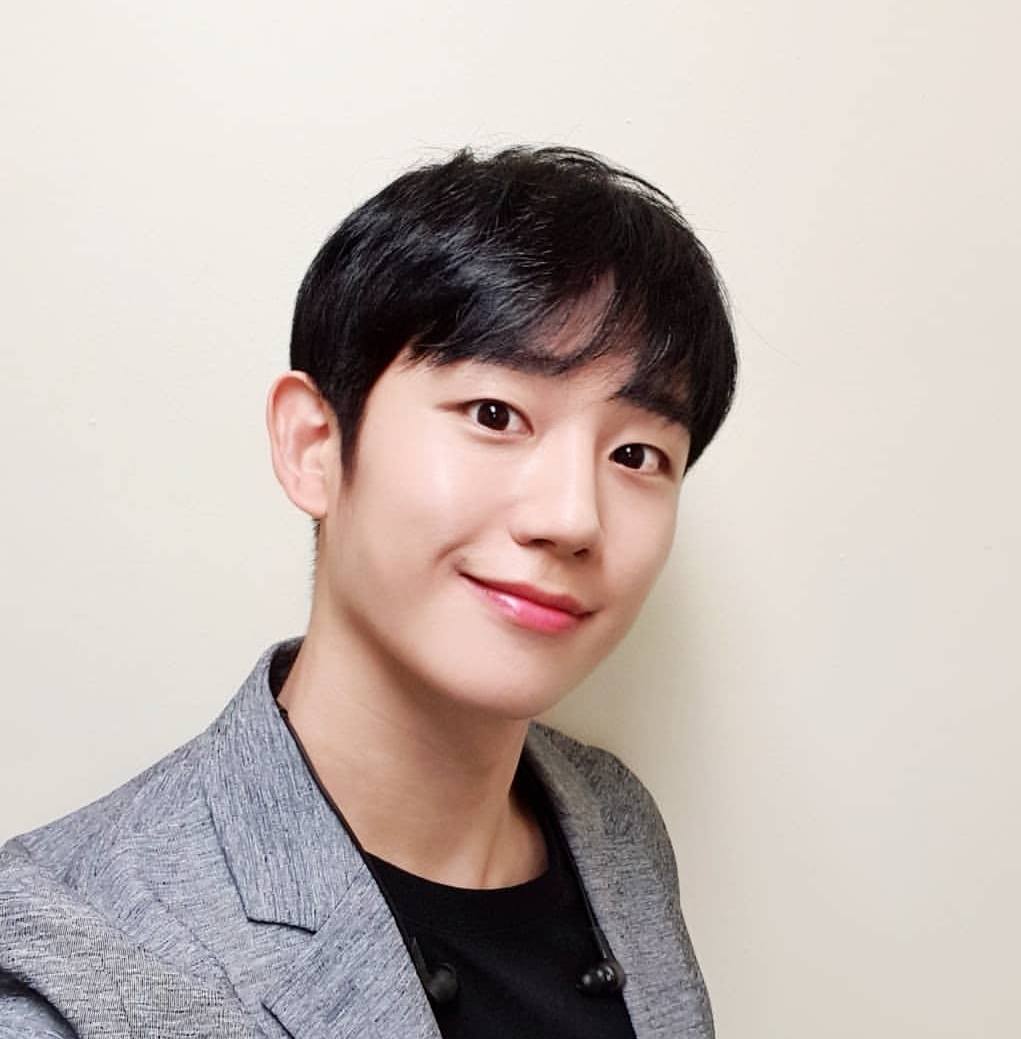 Biodata dan Profil Jung Hae In - Arlina