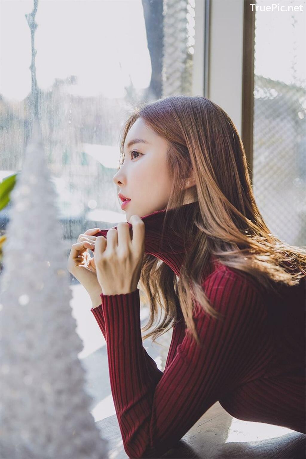 Korean Fashion Model Park Soo Yeon Beautiful Winter Dress Collection