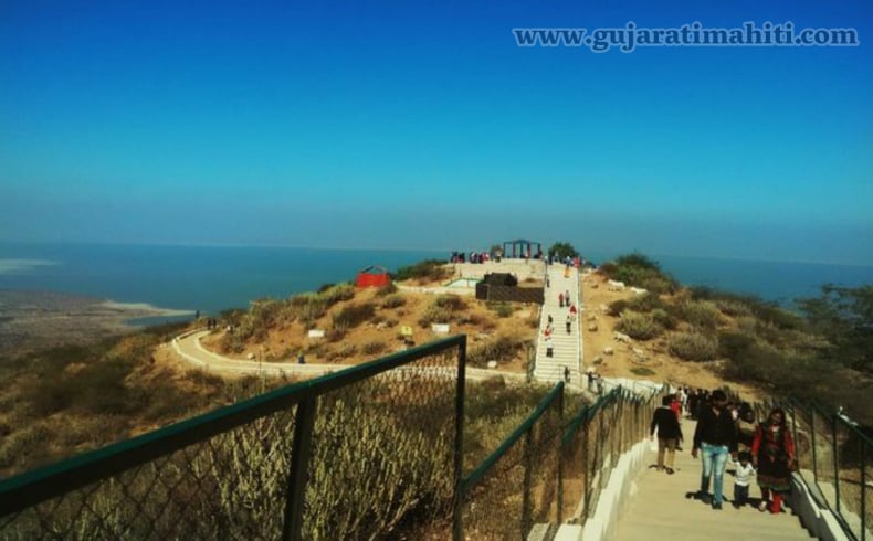 kalo-dungar-balck-hills-dattatreya-temple-histori-in-gujarati-ran-of-kutch-GUJARATIMAHITI