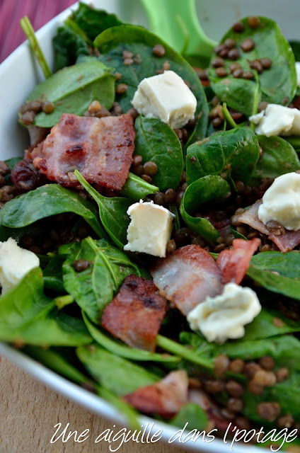 Lentilles du Puy aux griottes, lard fumé et gorgonzola (Yotam Ottolenghi)