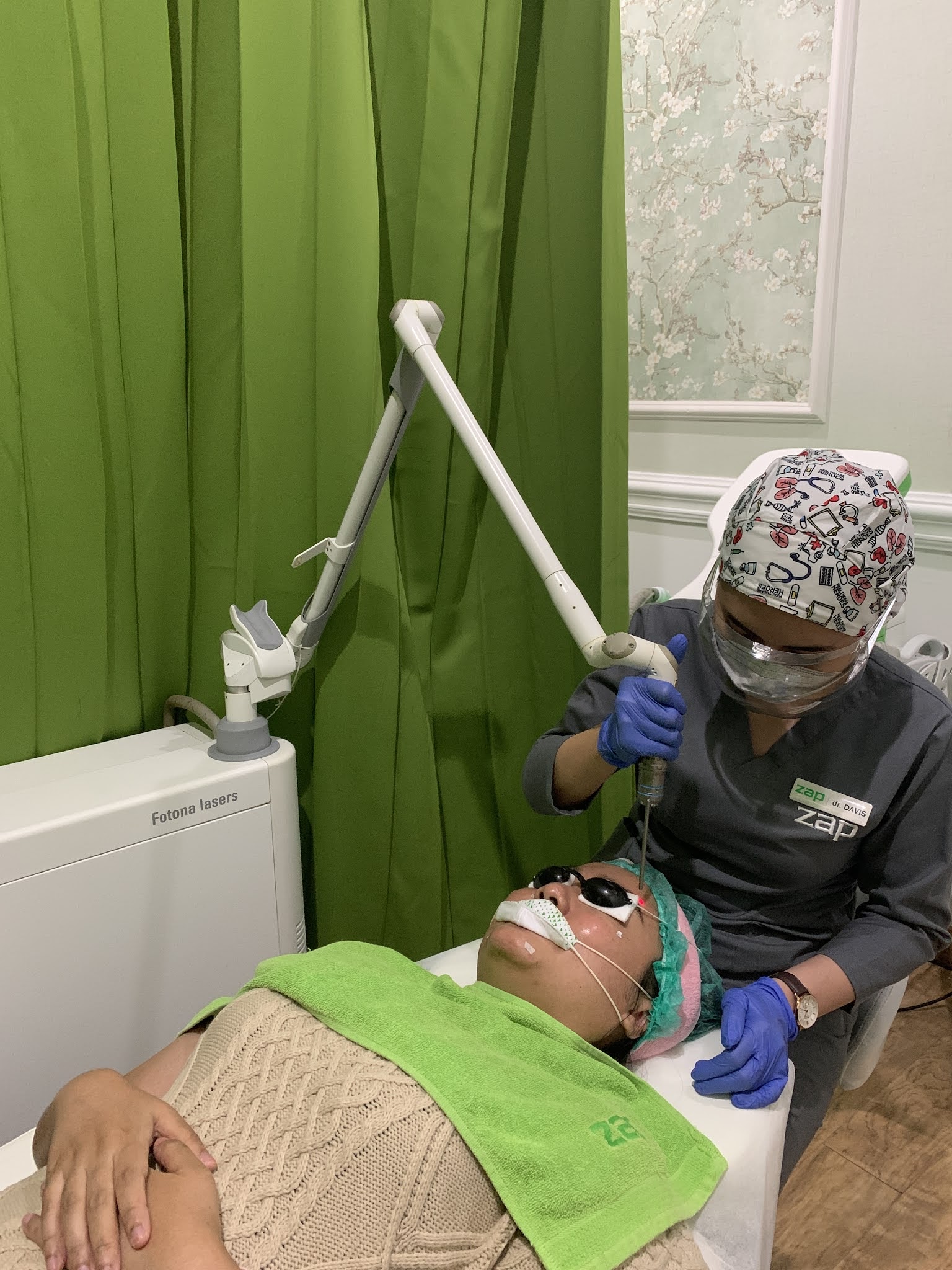 ZAP PHOTO FACIAL ACNE REVIEW IchaMauCerita