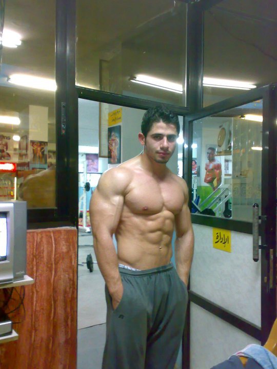 sexy-turkish-guys-shirtless-muscular-body-hunk