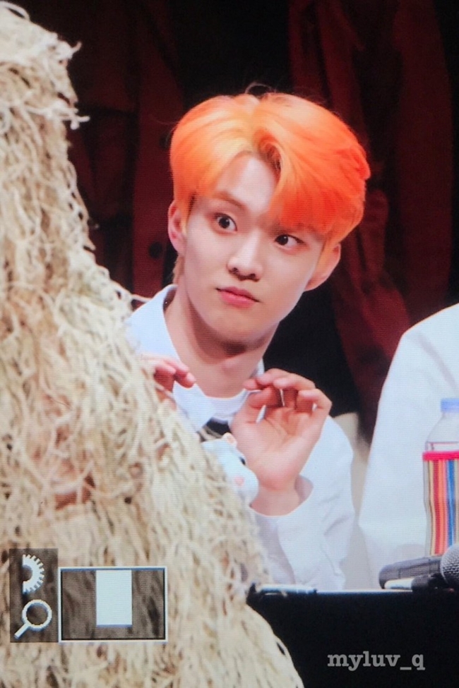 팬싸하고 온 거 티내는 더보이즈 멤버.jpg | 인스티즈