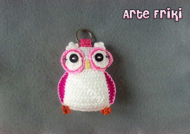 búho amigurumi owl crochet ganchillo broche llavero colgante 
