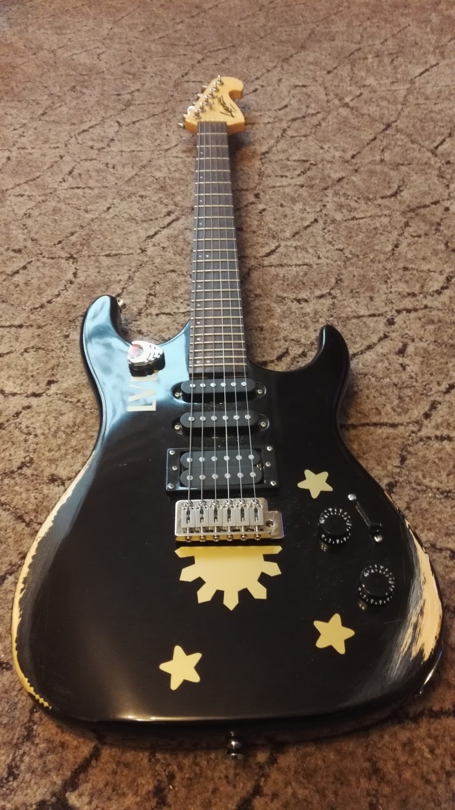 I am homebased Guitar makeover (how to disassemble and reassemble your