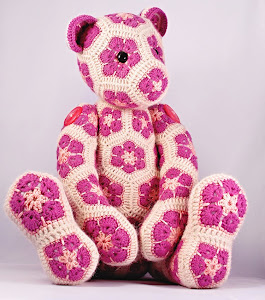 Lollo African Flower Bear Pattern    Click to Buy Now