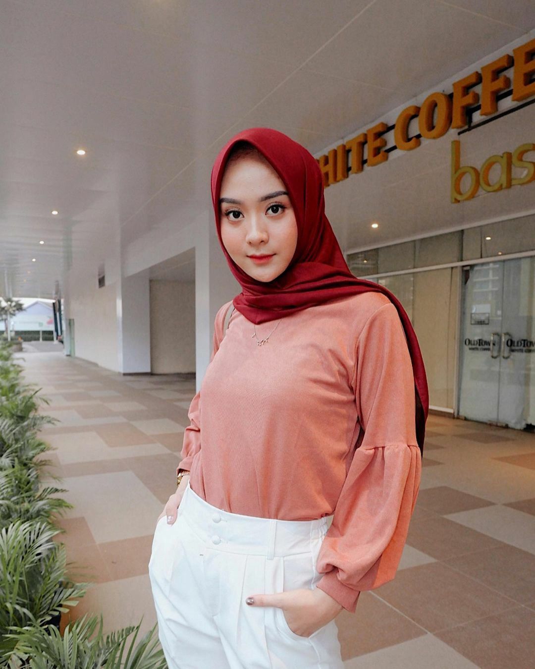готовый хиджаб. хиджаб мусульманка азия. твайс хиджаб. Pacar hijab. индонезийские девушки в хиджабе.