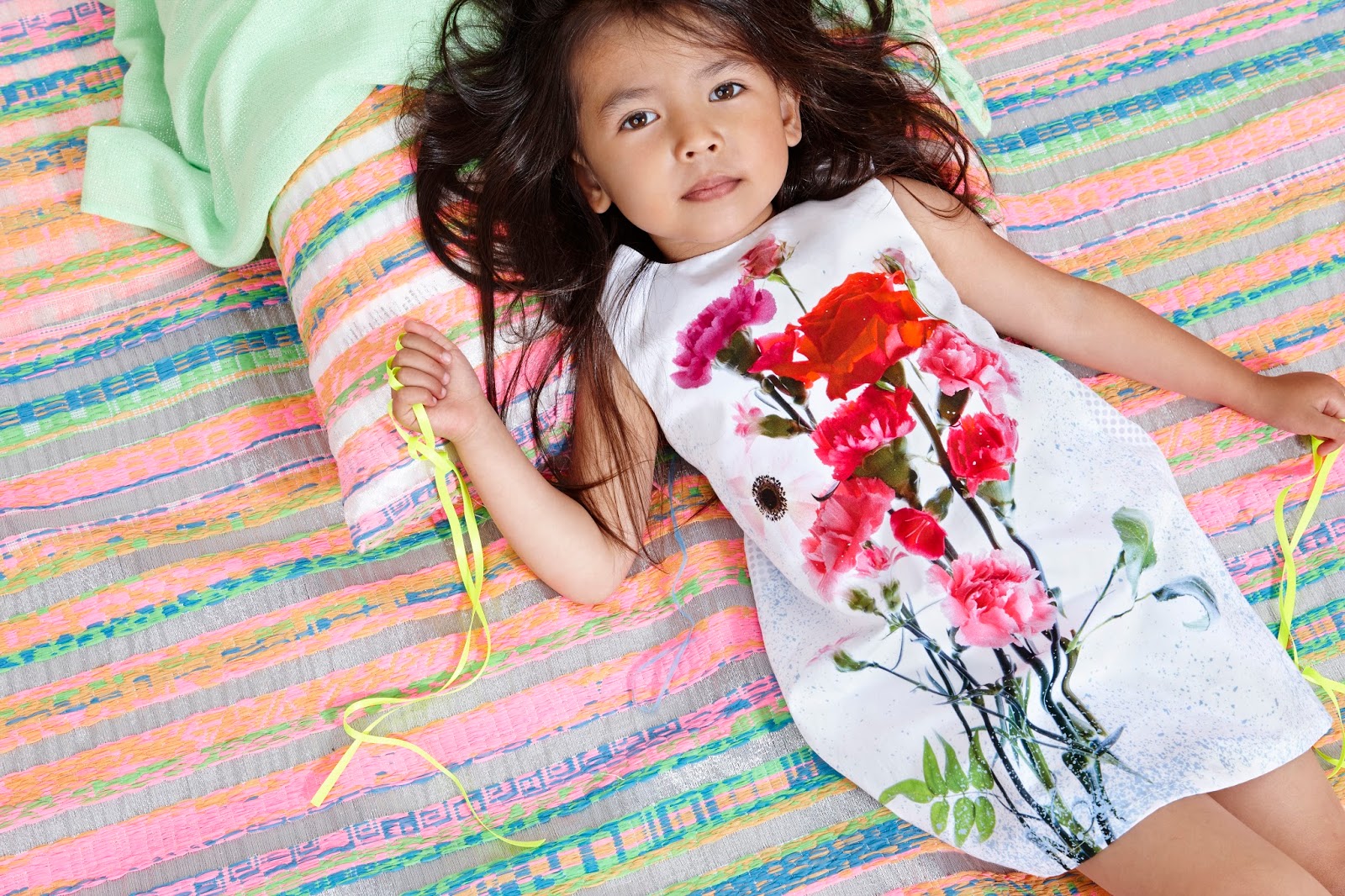 Tomboy kids fashion. девочки де. девочки де. картинки для девочек. девочка сидит.