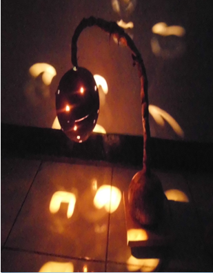 Lampu Hias dari  Tempurung  Kelapa  Prakarya