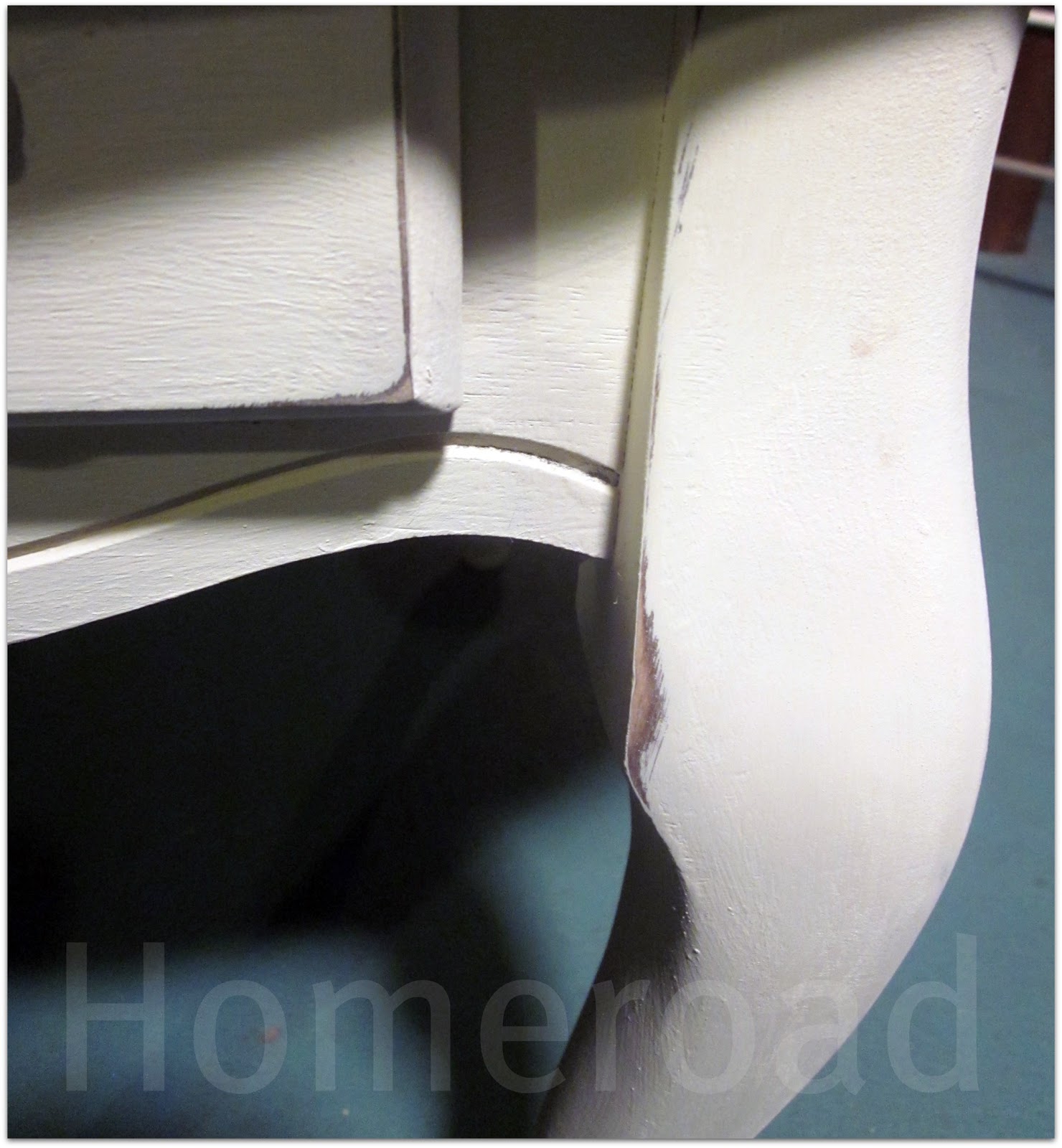 How to Paint a Shabby Drop Leaf Table