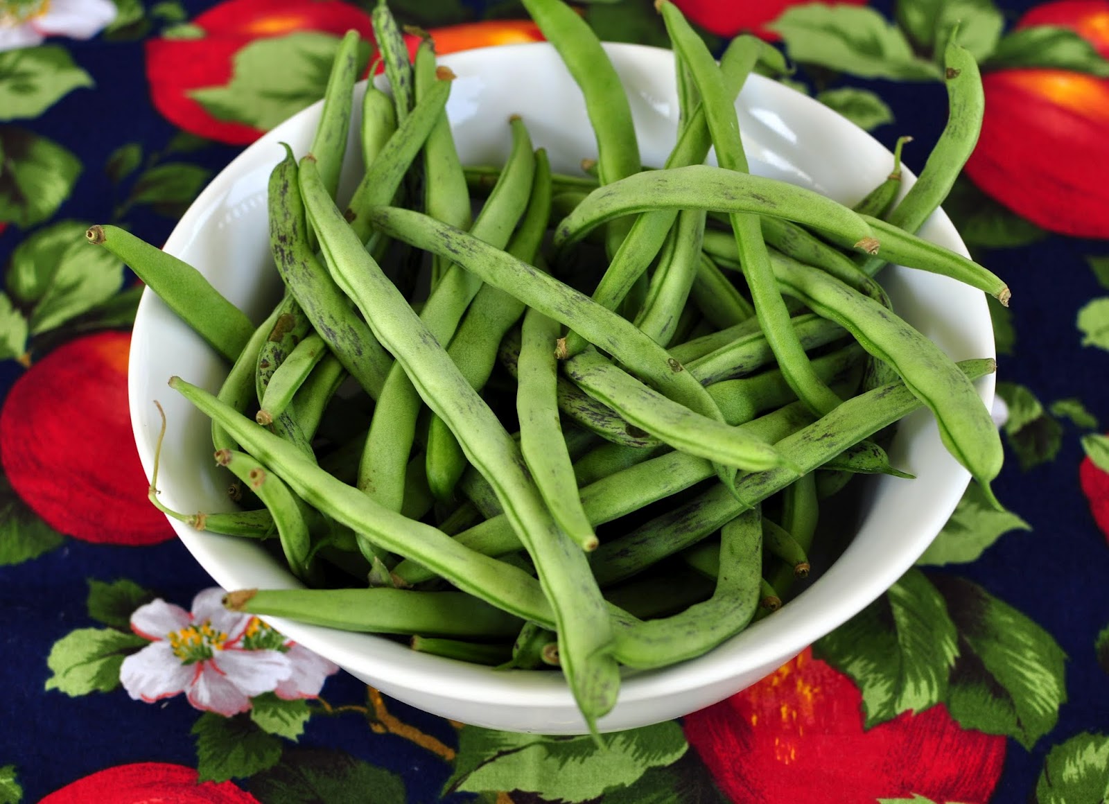 The Tillery Times: Local Bounty: Rattlesnake Green Beans