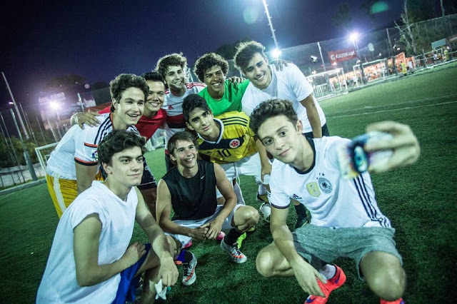 Personajes de la serie O11CE 3 o11ce%2Bvs%2Bsoy%2Bluna