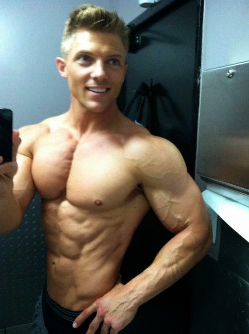 Daily Bodybuilding Motivation: Steve Cook - Fitness Model