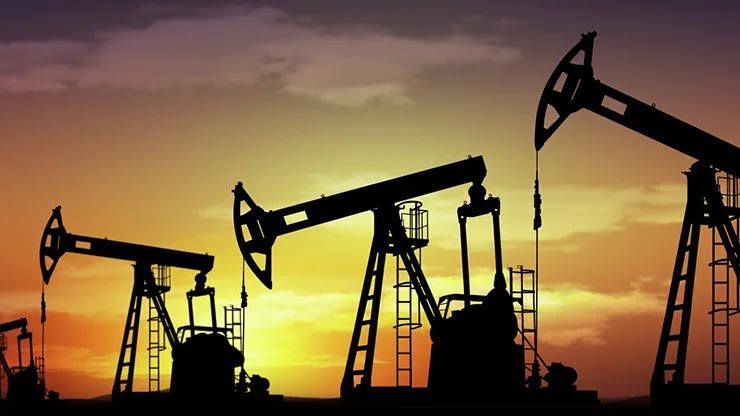 Россия откажется от долларовых нефтяных контрактов, если столкнется с новыми санкциями Россия откажется от долларовых контрактов, если столкнется с новыми санкциями