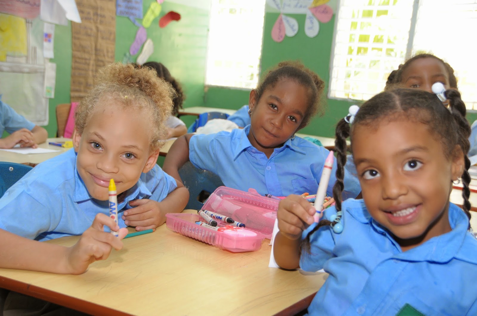EL VIAJERO DEL ESTE BENEFICIOS Y LOGROS PARA EL SECTOR EDUCATIVO DE REPUBLICA DOMINICANA
