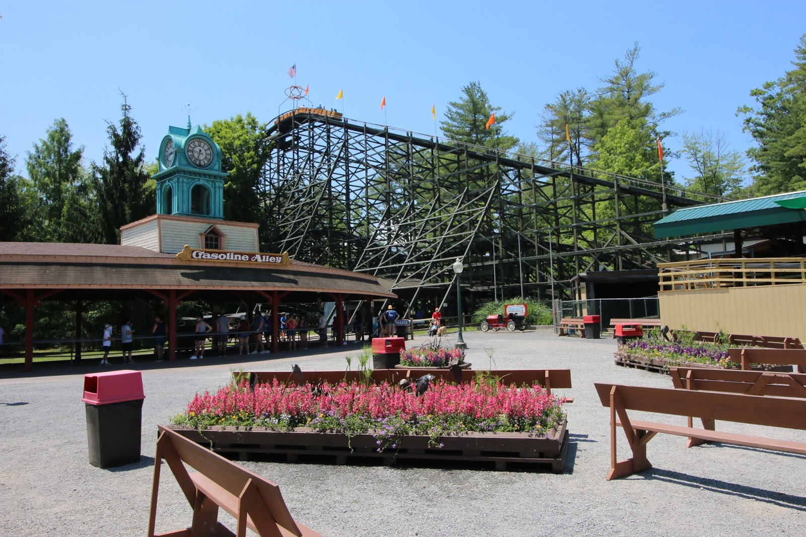An Ode to the Carpentry Prowess of Knoebels Amusement Resort