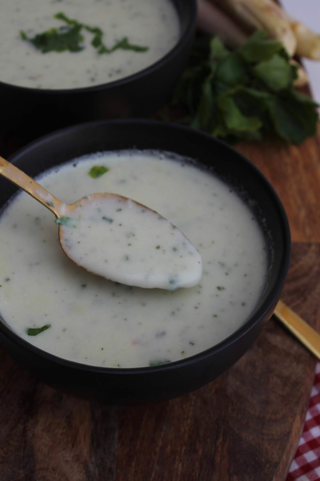 gruensteinKitchen: Cremige Spargelsuppe gruensteinKitchen: Cremige Spargelsuppe