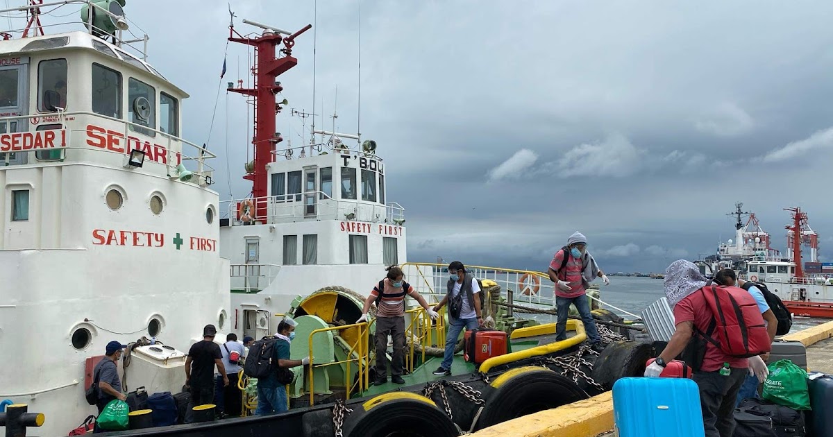 MANILA BAY CREW CHANGE GUIDE IN PORT OF MANILA Seaman / Filipino