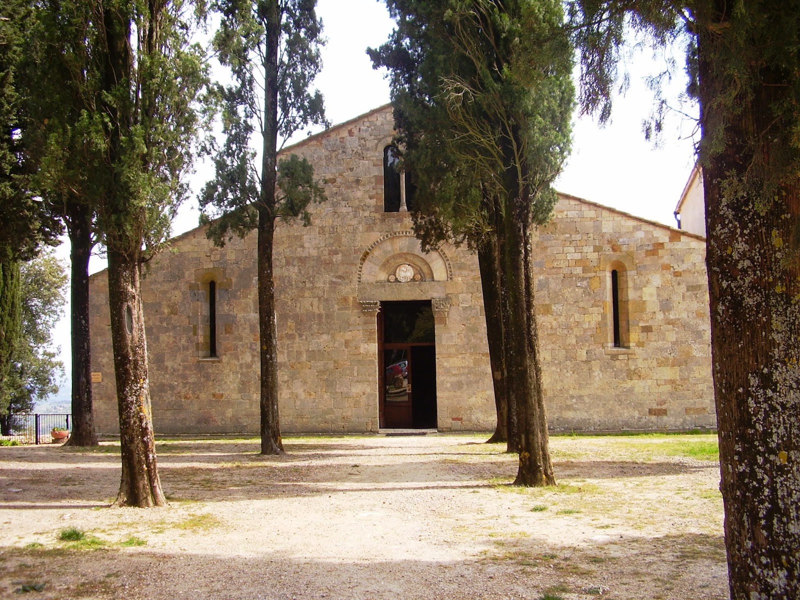 PERSONA E COMUNITA'. La Comunità monastica di Bose a Cellole.