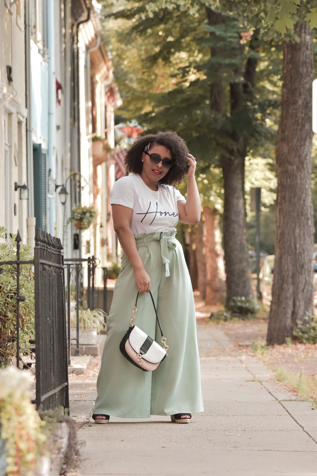 femme luxe, luxe gal, femme luxe reviews, summer outfit ideas, how to style a graphic tee, stylish mom outfits, how to style natural curly hair, pattys kloset