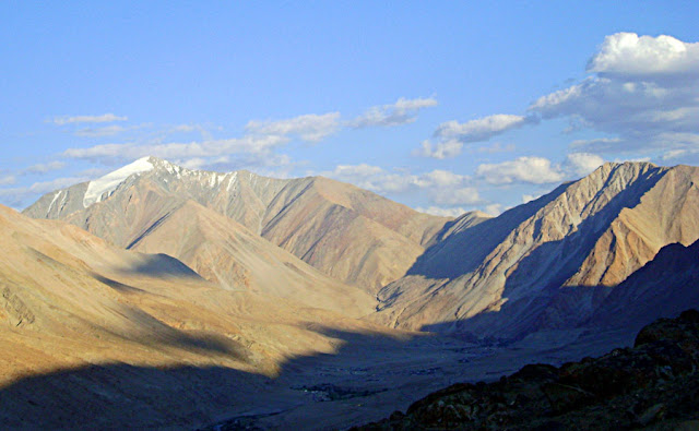 dusty harsh landscape of the Ladakh mountains