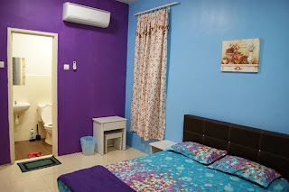 Sebahagian daripada banglo homestay Melaka 5 bilik dengan kolam renang peribadi.