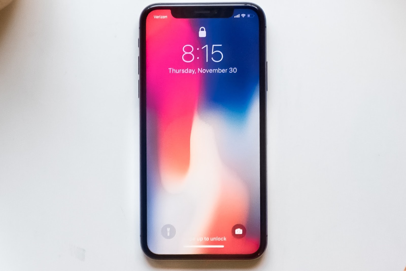 Cara Mengembalikan Wallpaper Asli Bawaan Awal iPhone / iOS PUKEVA