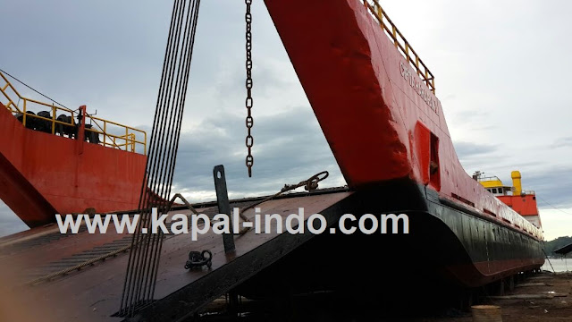Jual Kapal Landing Craft jual landing craft bekas, pemilik kapal landing craft, jual landing craft di samarinda, jual landing craft tahun 1993, jual landing craft mesin Yanmar, jual landing craft murah, harga kapal landing craft bekas