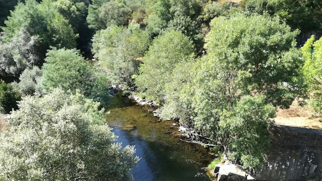 Rio Ceira depois da zona fluvial Rio Ceira depois da zona fluvial