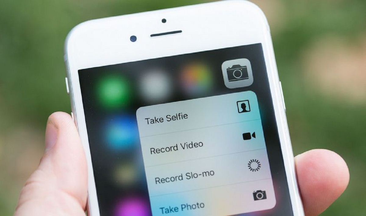 iPhone SE Features Accompanies Your Days At Home