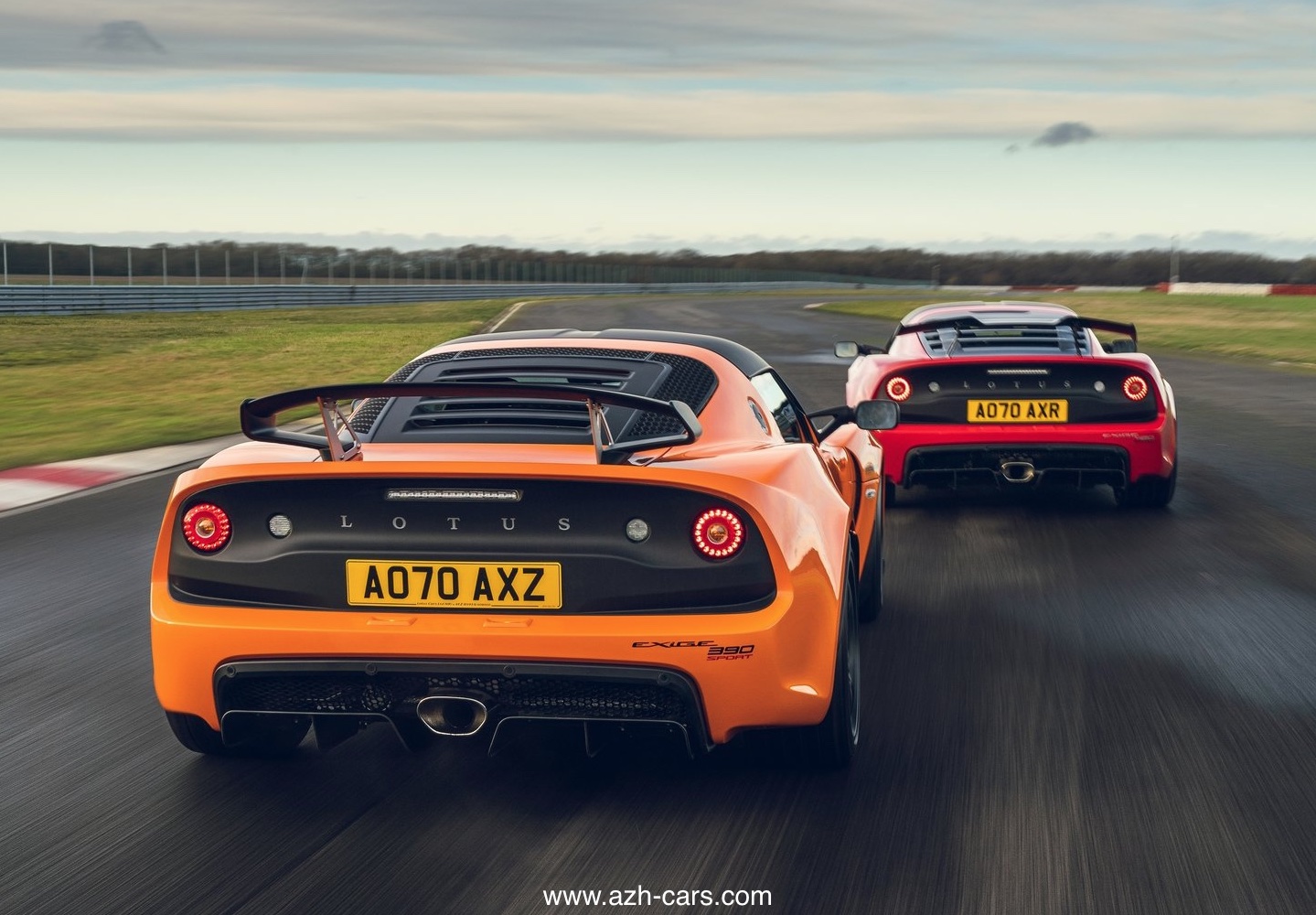 Lotus exige вид спереди