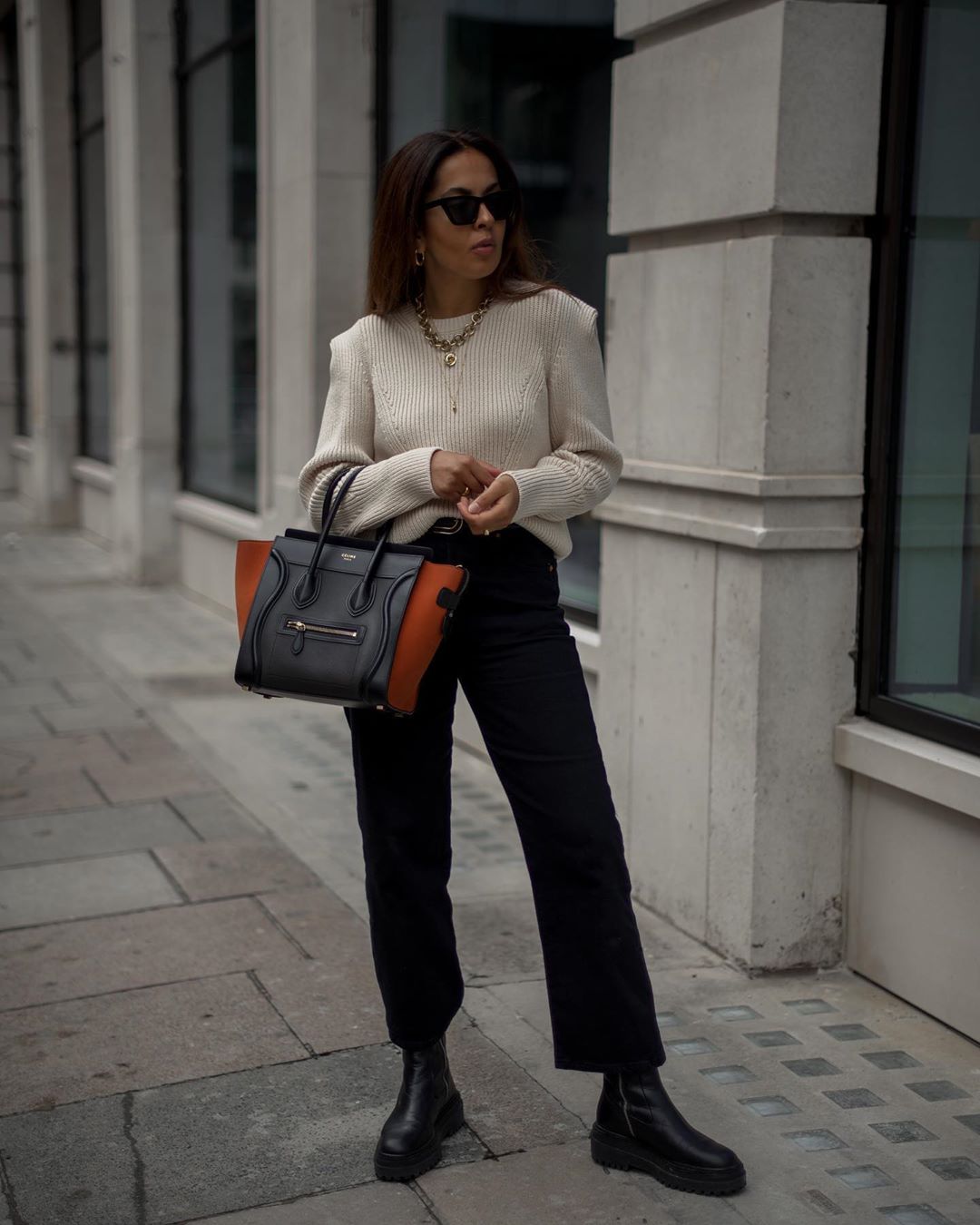 I Love This Way to Style Cropped Jeans for Fall