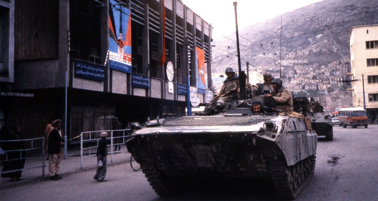 15 апреля 2015. Фотографии советскиойколлоны из Кабула 11.08.1988.