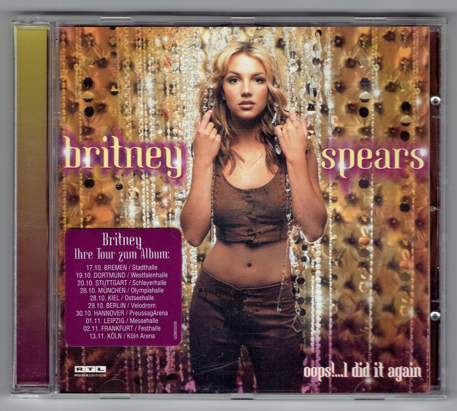 Again britney. Бритни Спирс ops i did it again. Britney Spears oops!... I did it again (2000) обложка. Britney Spears oops!... I did again album. Britney Spears CD.