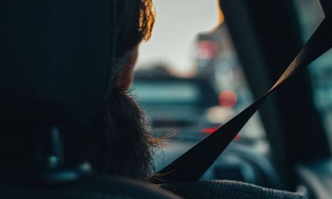 Τραγωδία: Κοιμόταν στο πίσω κάθισμα, έπεσε στο δρόμο και την χτύπησαν δύο Ι.Χ. - Νεκρή 35χρονη