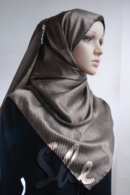 polkadot shawl