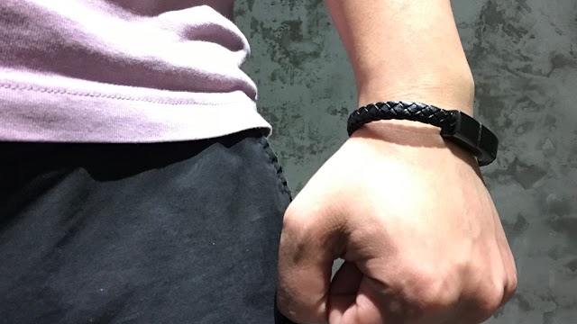 【情侶之選】Aiyo0o 黑時尚充電手繩 低調曬恩愛
