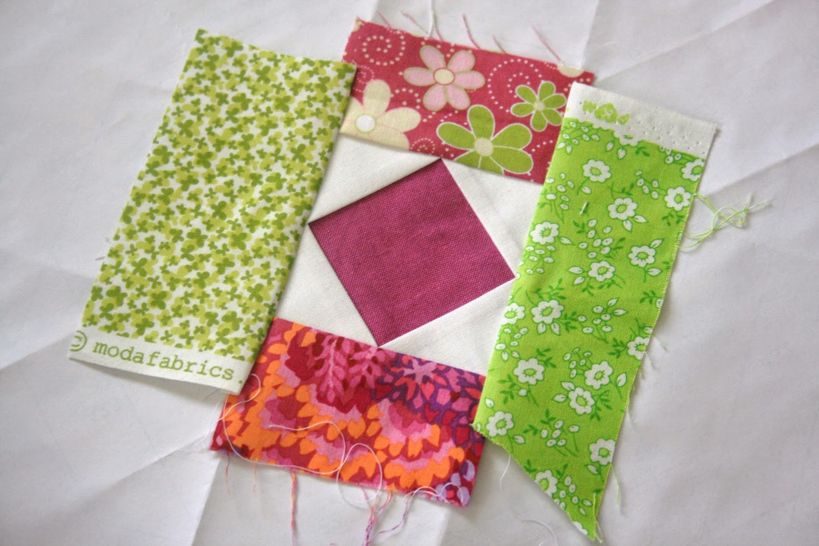 Gigi's Thimble Pineapple Block Paper Piecing Tutorial