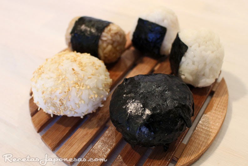 Molde Para Onigiri ( Rice Balls) Bolitas De Arroz 2 Tamaños