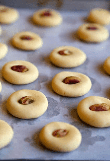 الغريبة باالقشطة والغريبة السادة باسهل طريقة واطيب مذاق Youtube