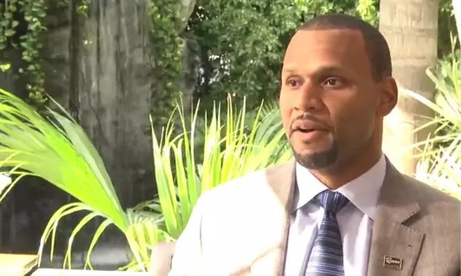 A Day in History in NFL : linebacker Peter Boulware - NFL Therapy