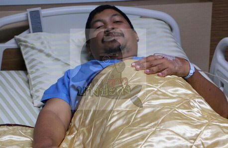 python bites man penis thailand