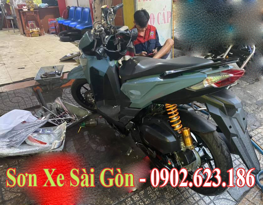 Xe Honda Vario sơn màu xám xi măng cực đẹp - Sơn Xe Sài Gòn